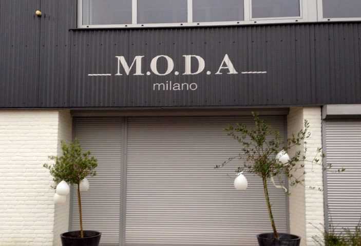 M.O.D.A. Milano Pandbelettering folie