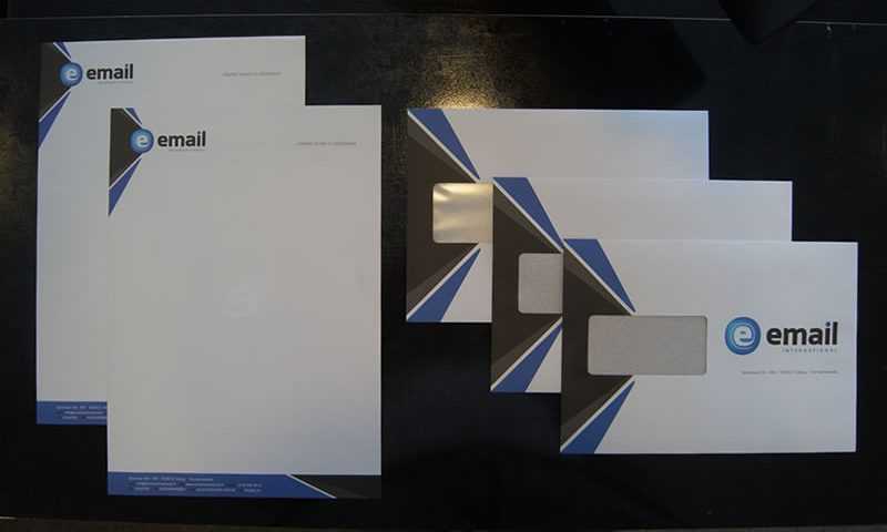 Email International gedrukte enveloppen